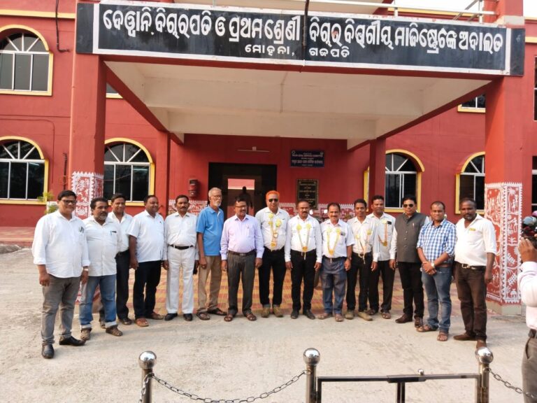 ମୋହନା ଓକିଲ ସଂଘ ନିର୍ବାଚନ, ରବିନ୍ଦ୍ର ସଭାପତି ଓ ପଦ୍ମନାଭ ହେଲେ ସମ୍ପାଦକ ..